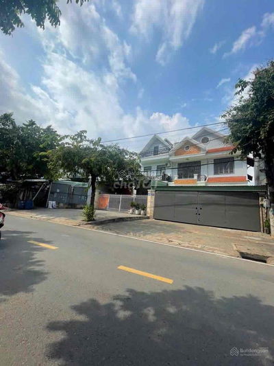 BIỆT THỰ ĐẸP 9x20 NGAY MẶT TIỀN ĐƯỜNG LỚN, SÁT XA LỘ HÀ NỘI,LINH TRUNG