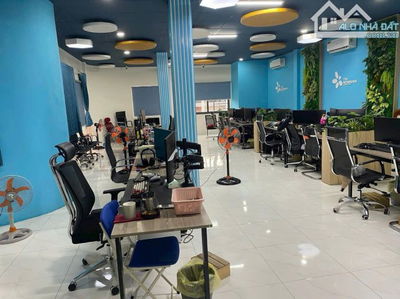 Cho thuê tòa nhà văn phòng 2 mặt tiền ngô Quyền,Sơn Trà, Đà Nẵng. DT 590 m2.Giá thuê 45 tr