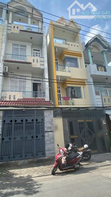 NHÀ ĐẸP BÌNH TÂN- GẦN CHƠI-KẾ KHU TÊN LỬA-XE HƠI TRÁNH-4X18_GIÁ CHỈ 7.X TỶ .❤️❤️