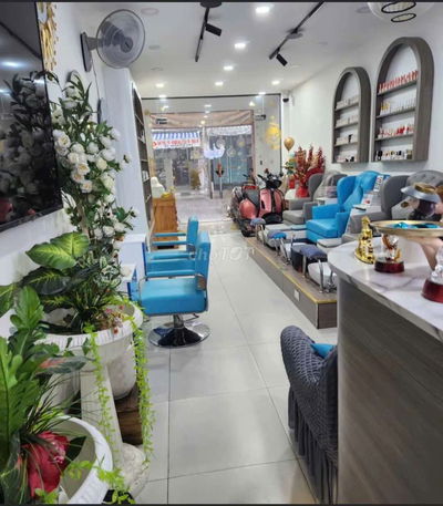 Mặt bằng Tôn Đản - 75m2 - đầy đủ nội thất - khu sầm uất