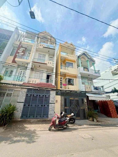 NHÀ 4 TẦNG - Ở KD - DT 72M - SÁT TÊN LỬA - VP CTY SPA