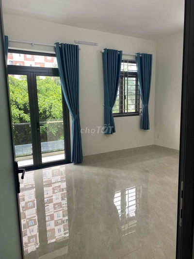 Phòng trọ đẹp, sạch, có máy lạnh, mới xây 100%