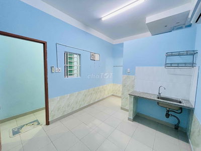 Phòng sạch sẽ ở an ninh gần sát công viên An Sương
