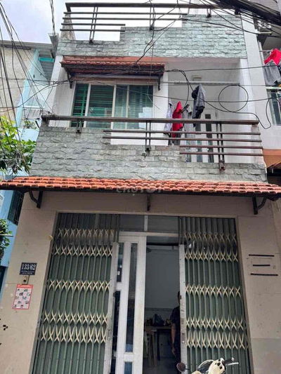 Cho thuê nhà đất 43,9m2 2pn, đường Hoà Hưng, Quận 10