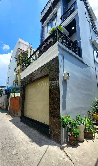 NHÀ CẠNH HUỲNH TẤN PHÁT, QUẬN 7, 5X14m, 3 TẦNG, HẺM XE HƠI, NHỈNH 7 TỶ