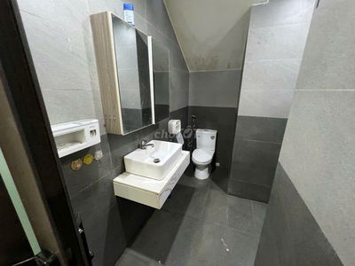 MẶT BẰNG CHO THUÊ Ở MẶT TIỀN NGUYỄN TẤT THÀNH
