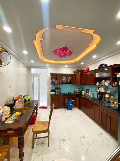BÁN NHÀ RIÊNG 4 TẦNG MT ĐƯỜNG 6M. PHẠM THẾ HIỂN QUẬN 8 GIÁ HƠN 7 TỶ