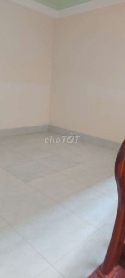 NHÀ NGUYÊN CĂN CÒN TRỐNG 1 PHÒNG VÀ TRÊN LẦU CHO THUÊ