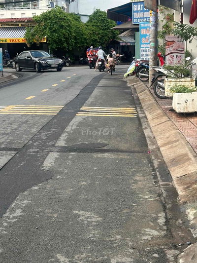 BÁN NHÀ MT ĐƯỜNG LỚN PHƯỚC LONG B ,60m2 , 3 TẦNG NHỈNH 6tỷ