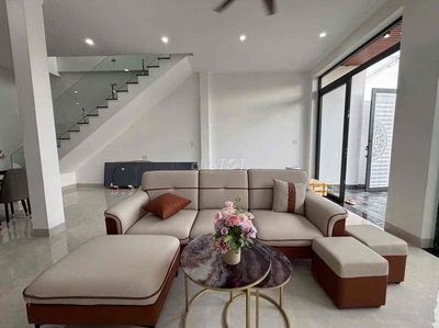 nhà Mê rẻ đẹp hẻm  Ywang , Buôn Hdot  Nhà gồm 2 phòng ngủ. 2nhà vc