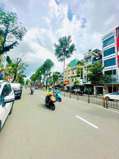 🏦Bán nhà Quận10 HXH đường Lê Hồng Phong-DT 57m2 sổ nở hậu. Giá chỉ 7tỷ