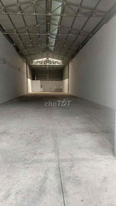 nhà xưởng dt 352 m2 điện 3 fa đg xe tải