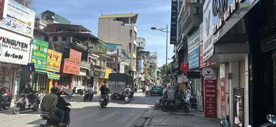 Nhà phân lô,ô tô vào nhà,doanh thu khủng,6 tầng thang máy pho Kim Đồng