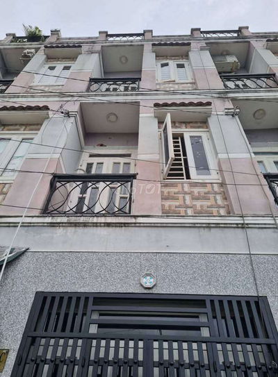 🍀Nhà 3,5 tấm Hương Lộ 2....3pn.3wc...6,5 triệu