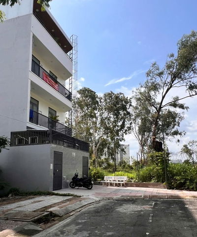 Bán nhà CHDV 263m2 4L 40pn Hoàng Hữu Nam Tân Phú thủ Đức 19 tỷ 9