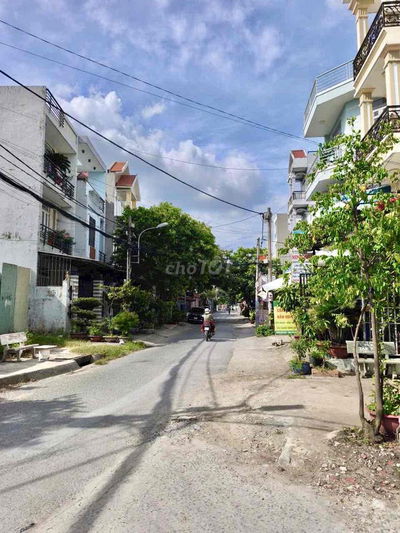 MẶT TIỀN 4 TẦNG ĐÚC ĐƯỜNG TCH08 QUẬN 12 GIÁ RẺ 7,2 TỶ DIỆN TÍCH 100M2