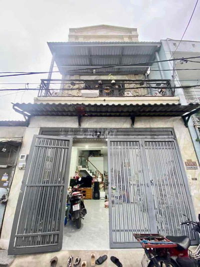 Nhà 2Lầu 4Pn 3WC, Hẻm 6M Thông. Trung Mỹ Tây 13. Nhà Đẹp Kiên Cố