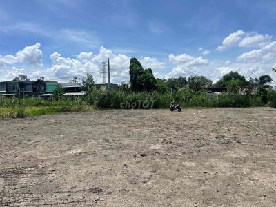 Đất vườn khu dân cư 2400m2 tại Nhà Bè