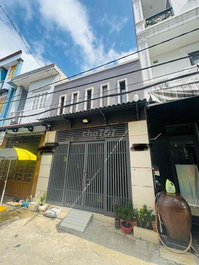 NGAY TRƯỜNG CHINH - NHÀ 1 TRỆT 1 LỬNG NGANG 5M  HẺM XE HƠI