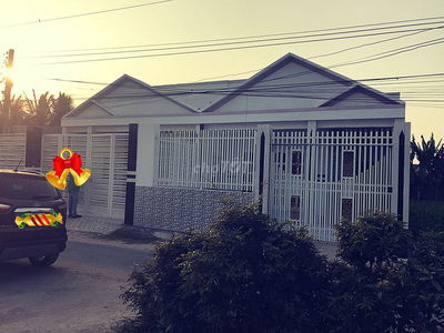 Nhà mặt tiền 236m2(14m×17m) 4PN đường nhựa, Gò Công Đông, Tiền Giang