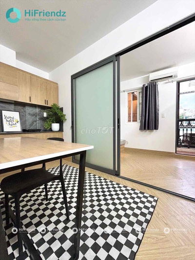Căn Hộ Ban Công Tách Bếp Full Nội Thất Mới 100%