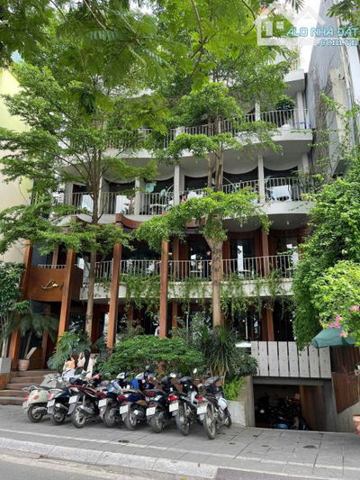Cho thuê nhà mặt phố Hoàng Ngân DT 230m2 x 8T, mặt tiền 16m, thang máy, PCCC, siêu đẹp,...
