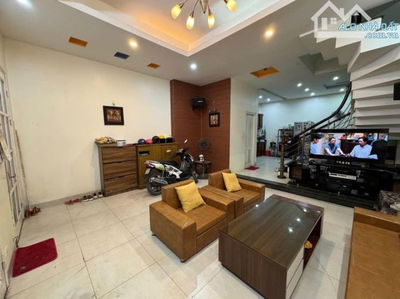 Hiếm Ngon! 16 Tỷ Hơn, Bán Nhà Ngô Thì Nhậm,Hà Đông -62M2- Phân Lô - Gần 6M MT - Ô Tô Tránh