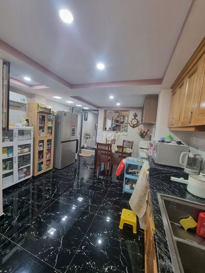 Bán gấp nhà MTKD 373 Lý Thường Kiệt, dt 72m2, 5 Tầng giá 13 tỷ 9 tl