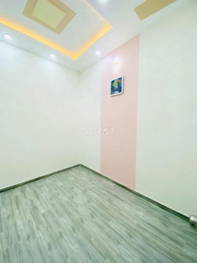NHÀ ĐẸP 2 TẦNG GẦN CẦU CHÀ VÀ, 40M2, NGANG 5M, KO QH, KO LỘ GIỚI, SHR