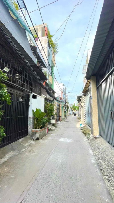 NHÀ TIỆN XÂY MỚI, NGAY KHU HIM LAM, 4M x 15M, HẺM 3 GÁC, NHỈNH 4 TỶ