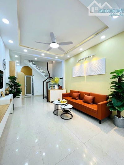 🧧 Sổ Hồng Trao Tay !! sở hữu ngay căn nhà đường Lê Minh Xuân - Tân Bình / Giá 2 Tỷ 360