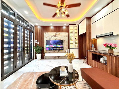 gia đình em cần bán căn nhà Phố Bằng Liệt ,Hoàng Mai