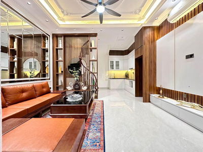 NHÀ HIẾM- PHỐ VIP- TAM KHƯƠNG- LÔ GÓC- NHÀ  ĐẸP NGÕ ĐẸP- GẦN OTO ĐỖ