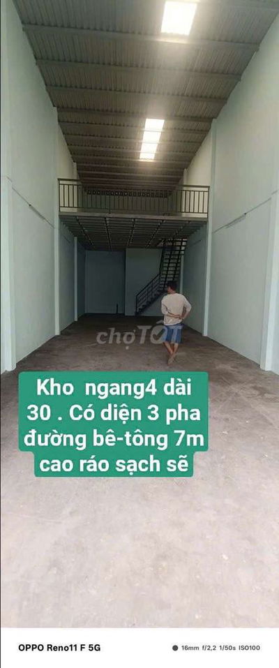 Kho mới 4×30 có gác cao ráo sạch sẽ . Điện 3 pha . Đường vĩnh lộc B