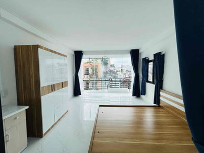 CHÍNH CHỦ STUDIO BANCOL FULL KÍNH ĐẦY ĐỦ NỘI THẤT NGAY TRUNG TÂM