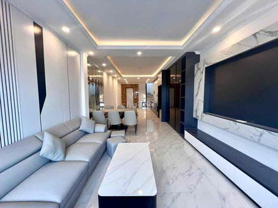 🏡 BÁN NHÀ 5 TẦNG CÓ THANG MÁY – HOA LÂM - Ô CÁCH - NGÔ GIA TỰ – VIỆT H