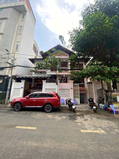 Cho thuê nhà 7a/ Thành Thái, DT: 7x17m, 3 tầng, hẻm ô tô tải, giá 30tr