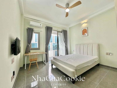 STUDIO BAN CÔNG NGAY SÂN BAY - GẦN VVA - HUFLIT - SWINBURNE - FPT