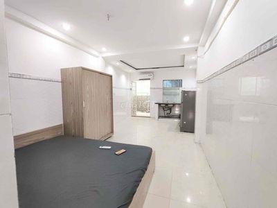 Cho thuê CHDV ở đường Lê Thị Bạch Cát, p11, Q11.