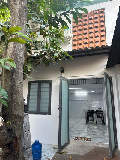 Nhà mới nguyên căn 1T/1L Đ. trần thị vững. Đối diện kdc him lam