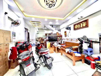 CỰC HIẾM - SIÊU RẺ - NHÀ 2 TẦNG ĐẸP - HXH - 61M2 - NGANG 4,7M NỞ HẬU T