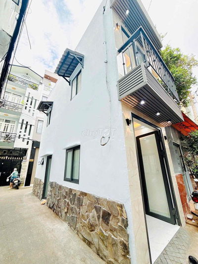 bán nhà hẻm 4m gần chợ . vị trí đẹp. sổ Hồng riêng