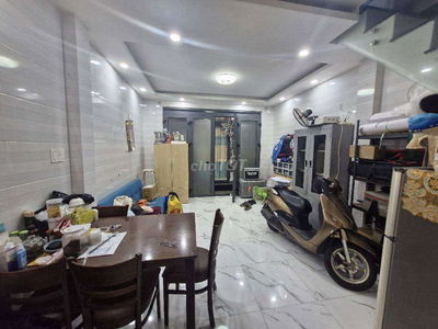 [QUẬN 7] NHÀ 2 TẦNG MỚI Ở NGAY, HẺM 1 TRỤC LÊ VĂN LƯƠNG, NHỈNH 3 TỶ