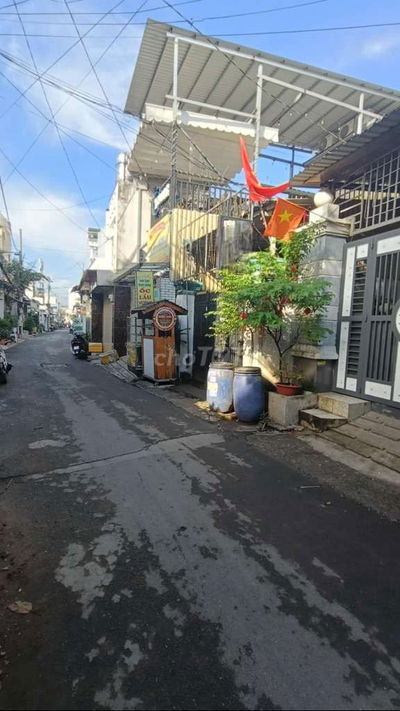D) Bán nhà hẻm xe hơi 5M,4x18M,2 tầng, 3PN, Lê Đình Cẩn, Tân Tạo