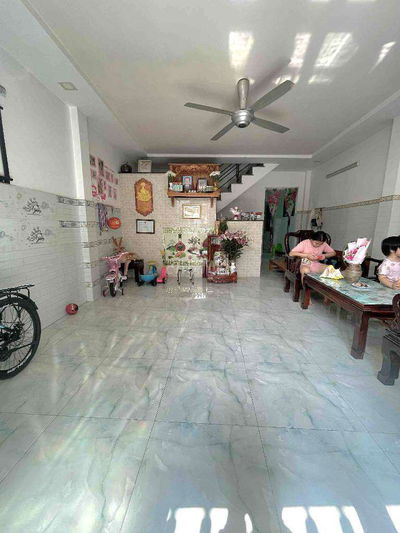 Bán nhà 2 tầng, sát Aeon Bình Tân - 5x15, hẻm xe hơi, giá chỉ nhỉnh 4Đ