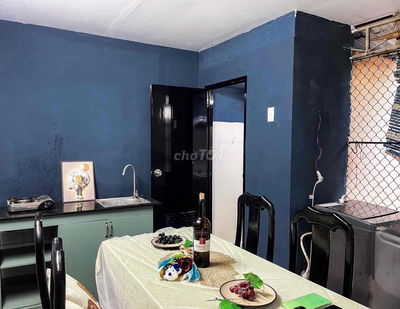 Căn Hộ Penthouse 80m2 2PN 1wc 1 Phòng Khách , Ban Công cực To
