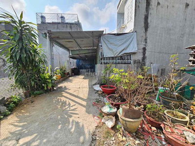Đất 249m2 (ngang 8,3m),ngay khu TDC Đồng Chàm,Đông Hoà ,TP Dĩ An