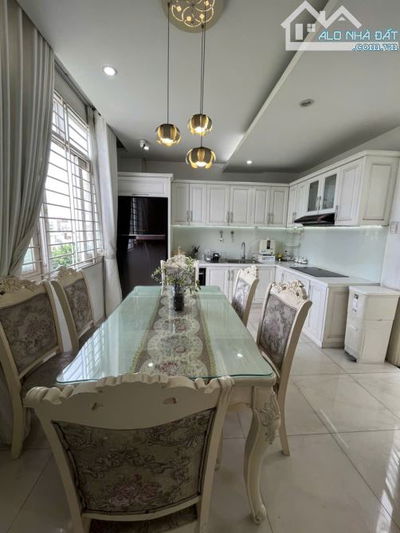 Cho thuê nhà Nguyên Căn 652 Trường Sa P15 Q.Phú Nhuận 5 lầu 55 trieu/thang