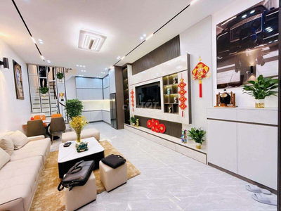 Bán nhà Trương Định, kinh doanh, Ngõ 3 gác thông, nhiều tiện ích!
