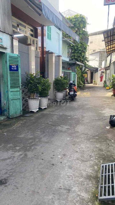 Nhà trục chính hẻm 70 Ninh Kiều